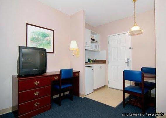 Suburban Studios Near University Of North Carolina-Charlotte Eksteriør bilde